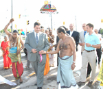 <b>05-07-11 அன்று கனடா கந்தசுவாமி கோவிலில் நடைபெற்ற கொடியேற்ற நிகழ்வும் புதியபாதை திறப்புவிழா நிகழ்வும் படத்தொகுப்பு. </b>