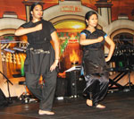 <b> ரொறன்ரோவில் நடைபெற்ற மாவீரர் நாள் நினைவெழுச்சி 2011 நிகழ்வின் படத்தொகுப்பு. </b>