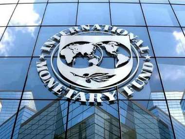 
The International Monetary Fund (IMF) could hold back the next tranche of funding for Sri Lanka under the Extended Fund Facility (EFF) if the government fails to show good faith and hold constructive talks with private creditors, Daily Mirror learns.



