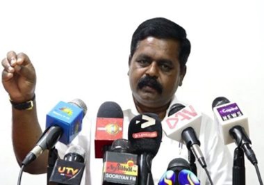 
Tamil National Alliance (TNA) Parliamentarian S. Sritharan informed Parliament today that his house in Kilinochchi was raided by the Police and military.

He said that while he was in Colombo to attend Parliament, the Police and military raided his property today claiming they were looking for hidden weapons.

Sritharan said that the raid was carried out based on false information and that it was a threat to his life.
