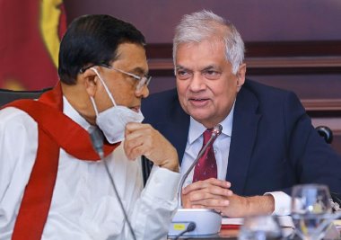 

The ruling alliance, led by the Podu Jana Peramuna, popularly known as the Buds Party, has endorsed Ranil Wickremasinghe as its candidate for the upcoming Presidential Elections, set to take place in the third week of October, according to a reliable inside source.


